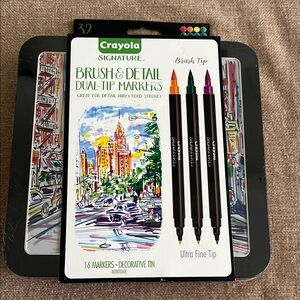 Crayola Signature Brush & Detail Dual-Tip Markers Set